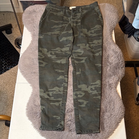Sanctuary Camouflage Pants - Picture 5 of 5